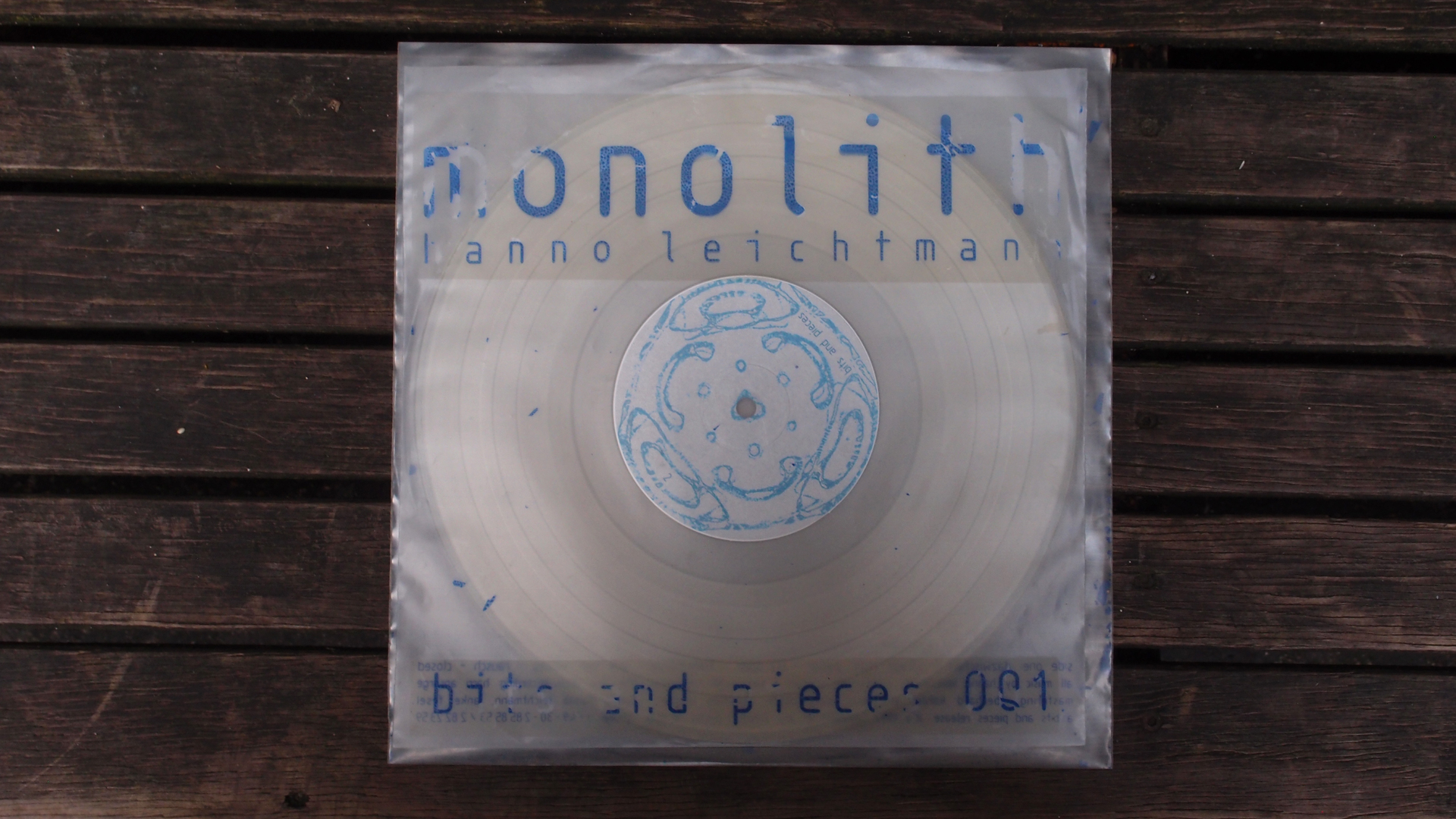 2021-03-10 Hanno Leichtmann - 1996 Monolith (rauschpartikel Remix 1 - 3)